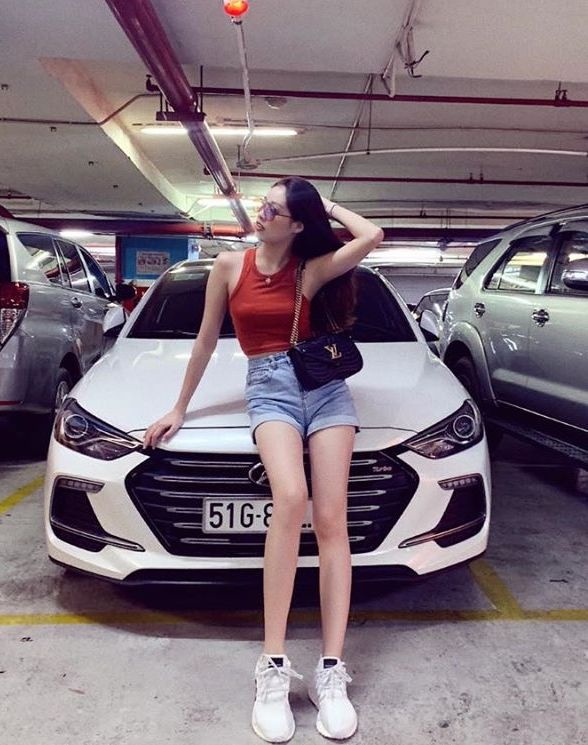 Hoa hau Khanh Van anh 6