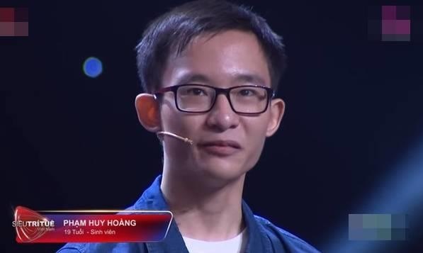 A quan Duong len dinh Olympia gay choang ngop tai Sieu tri tue hinh anh