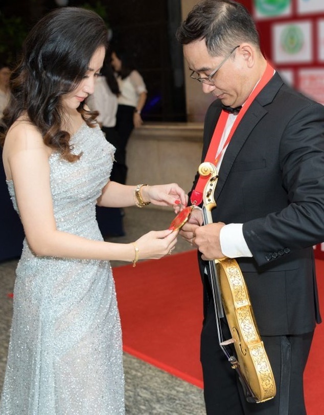 Anh trai Khanh Thi o Sieu tri tue anh 1