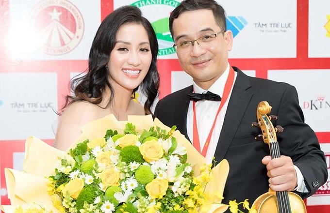 Khanh Thi noi ve anh trai thi Sieu tri tue: 'Khung khong ai bang' hinh anh