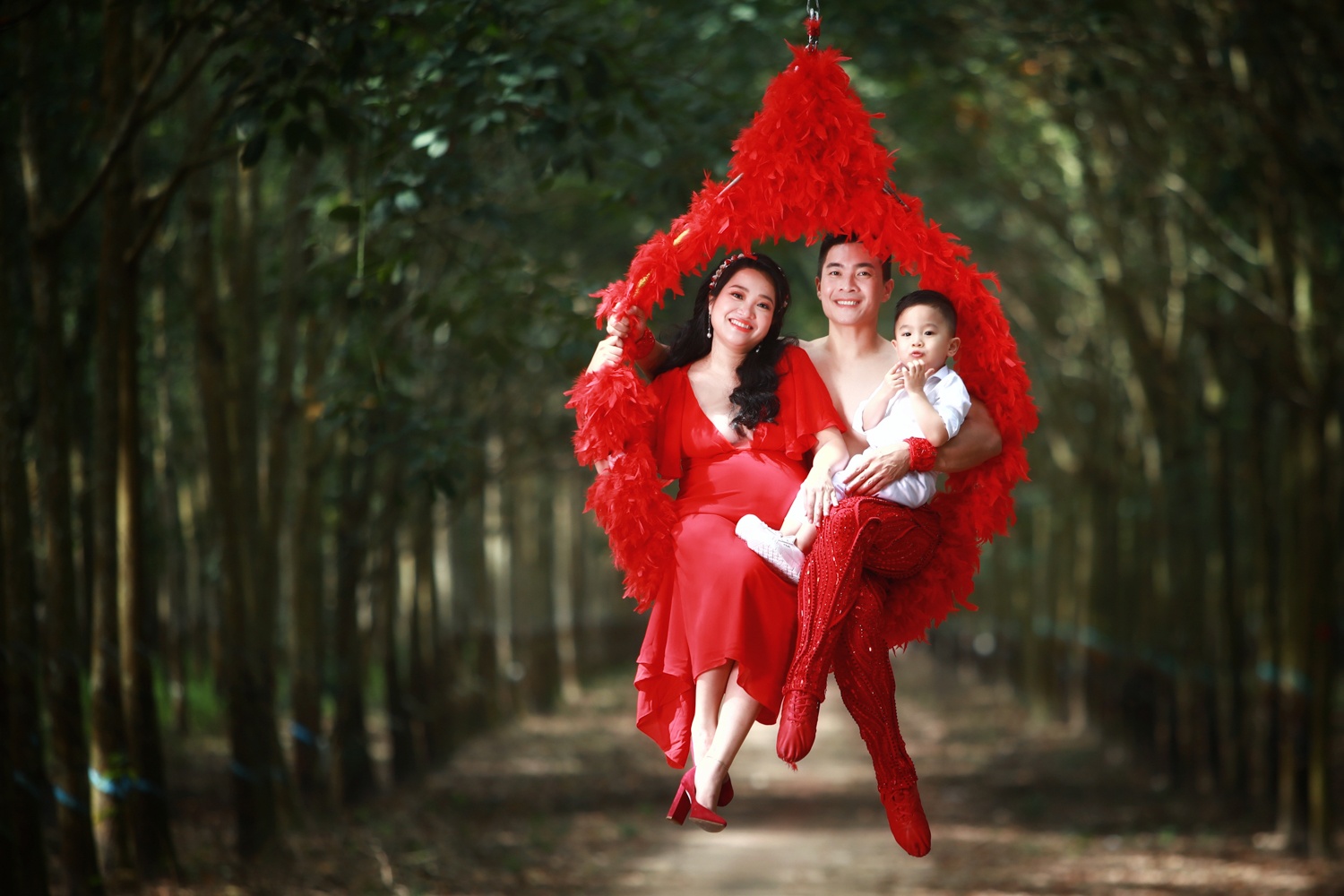 Hong Phuong du day khi mang thai anh 1