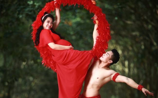 MC Hong Phuong du day tren khong khi mang bau 7 thang hinh anh