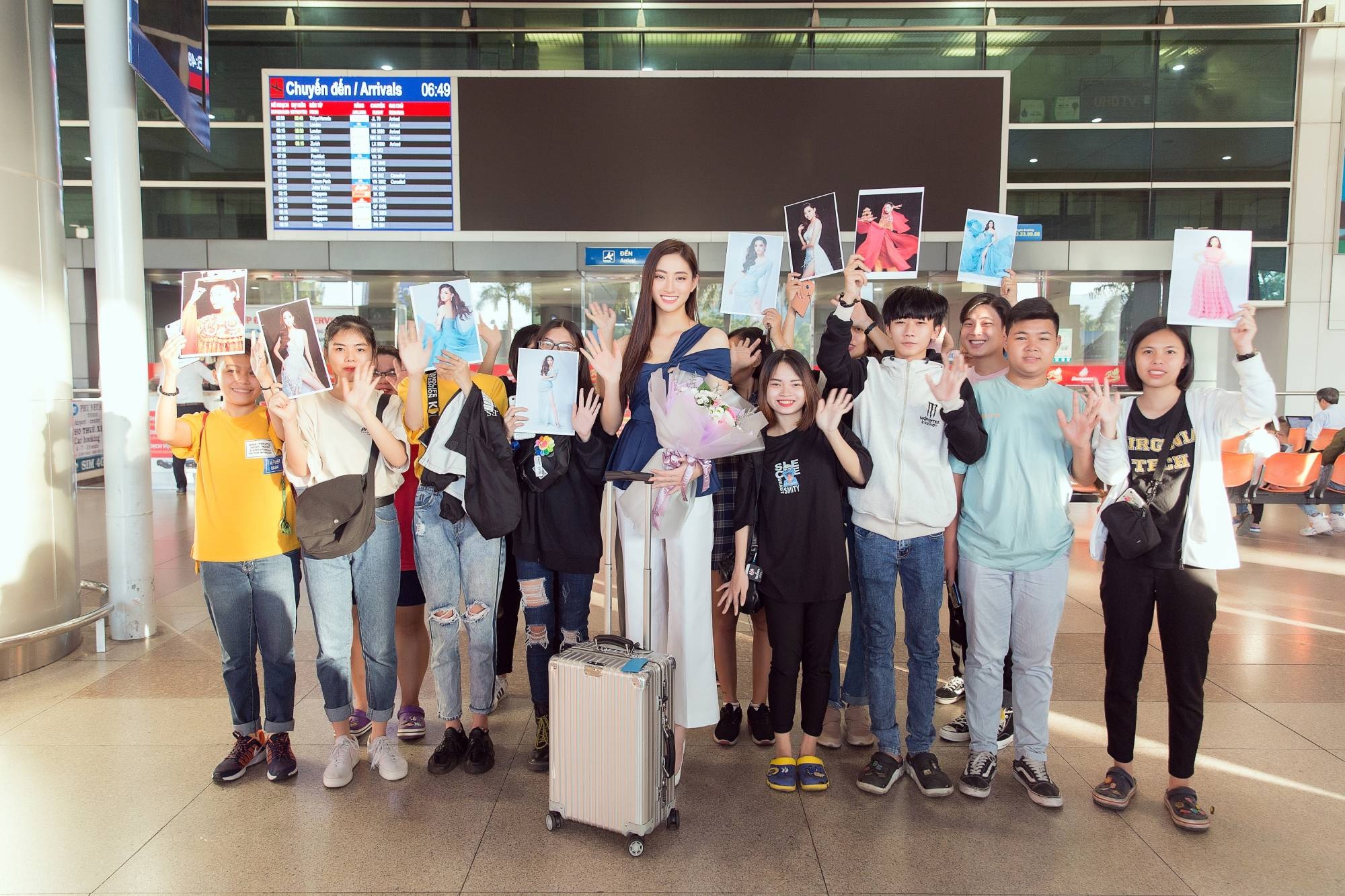 Luong Thuy Linh ve nuoc sau Miss World anh 1