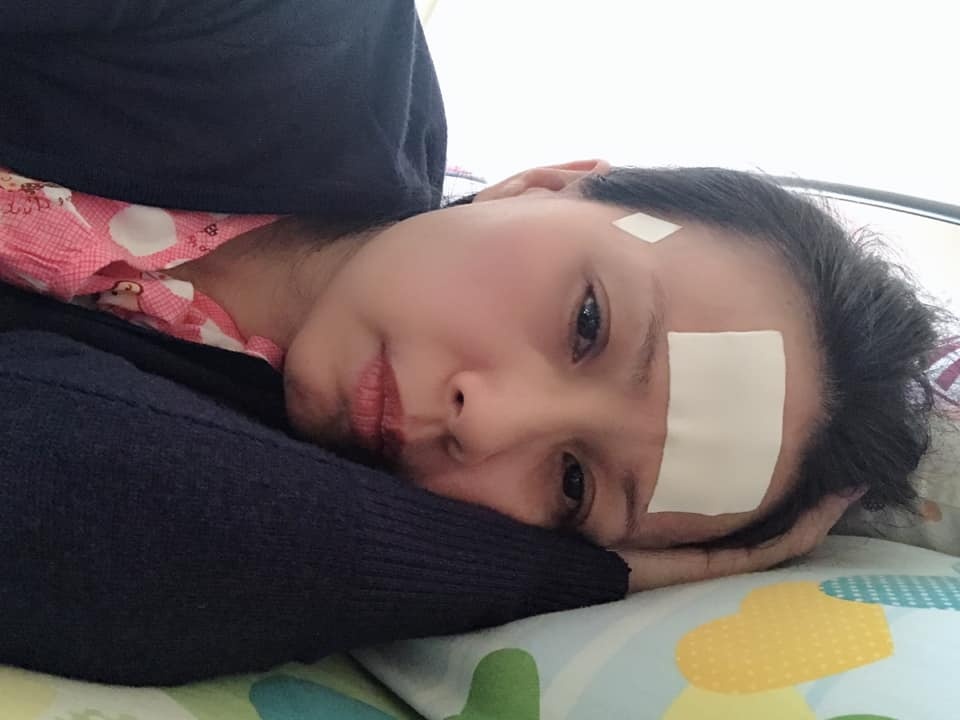 Cam Ly nhap vien, sut can, phai huy show dien hinh anh