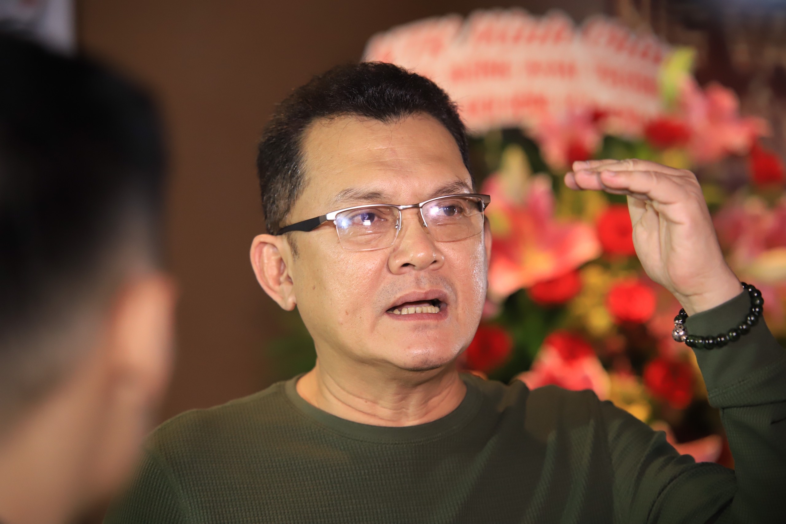 Hong Van mo san khau moi anh 7