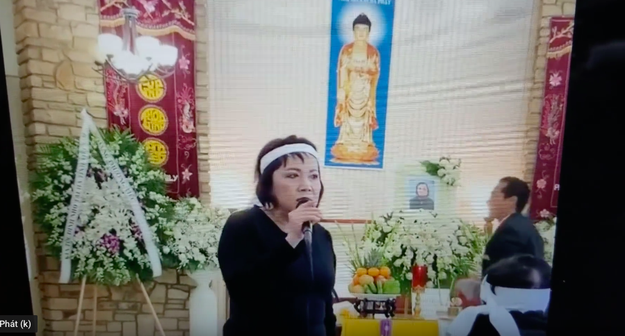 em gai to danh ca Elvis Phuong anh 1