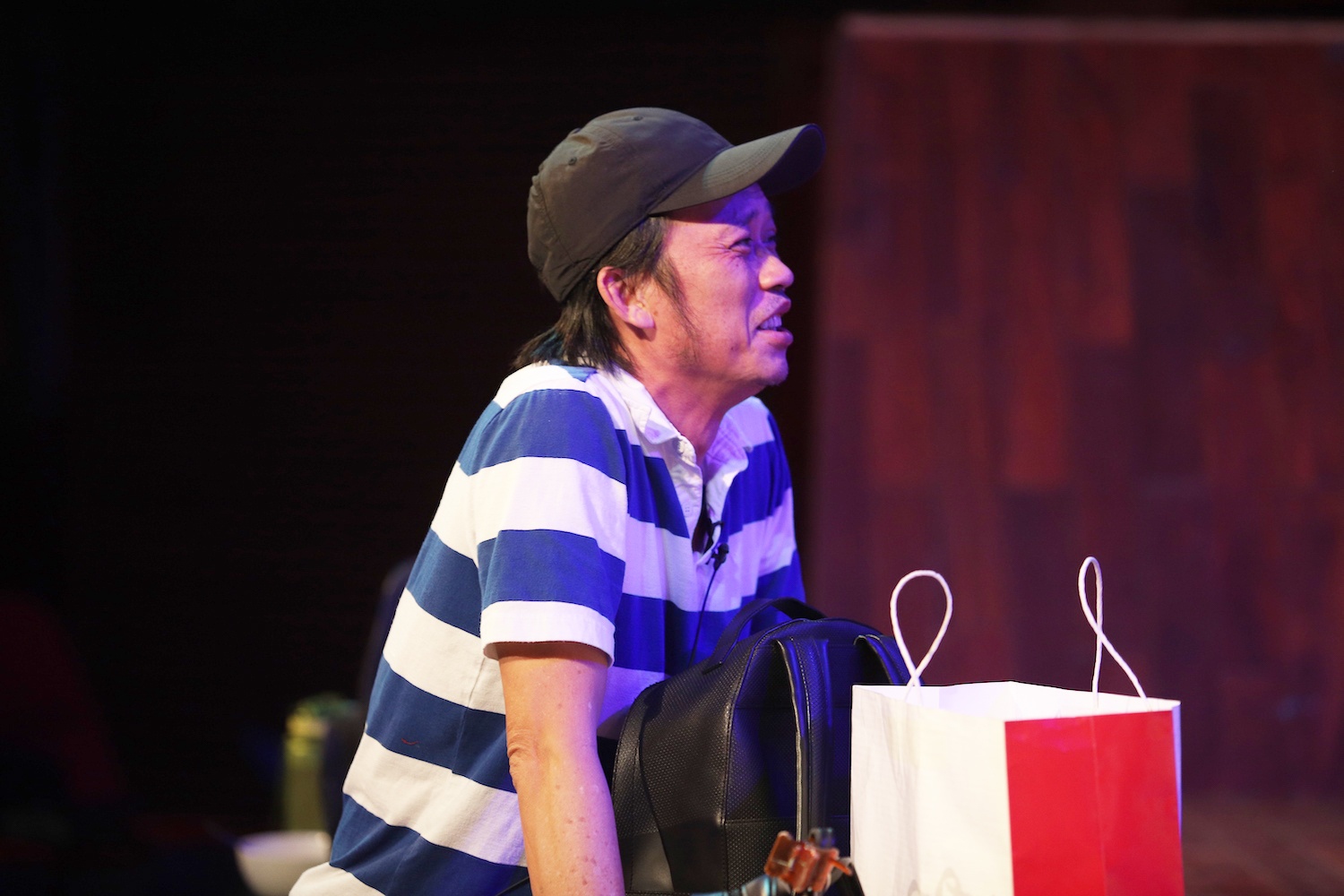 Hoai Linh vang bong game show anh 4