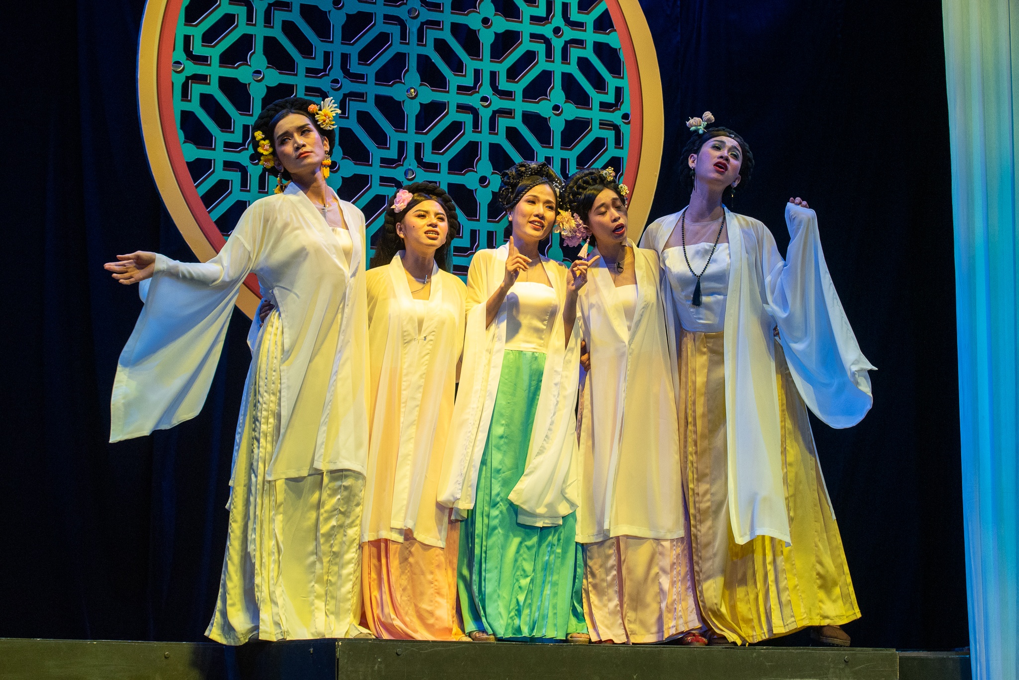 dien vien dong kich Tet anh 10