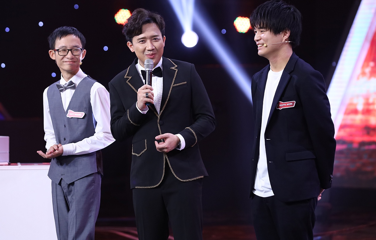 Huy Hoang thang dai dien Nhat Ban o Sieu tri tue anh 1