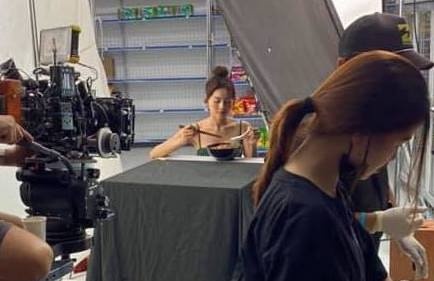 Lan Ngoc, Minh Hang va sao Viet van chay show ngay can Tet hinh anh