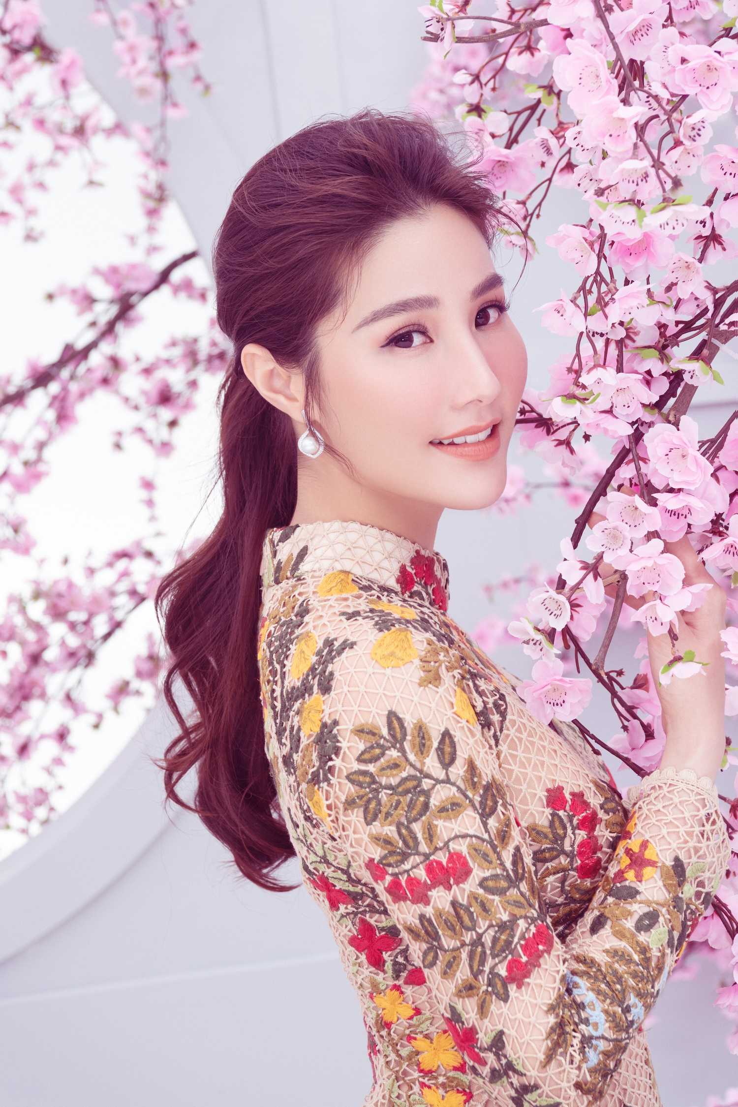 Nha Phuong,  Diem My 9X do nhan sac anh 3