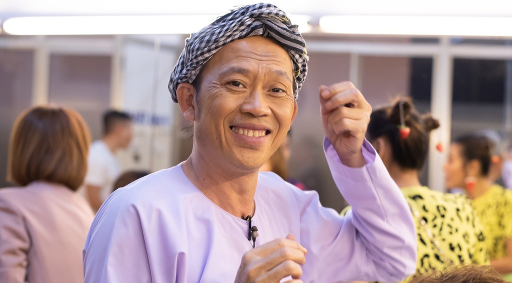 Hoai Linh, Tran Thanh va dan sao hai dien kich ngay mung 1 Tet hinh anh