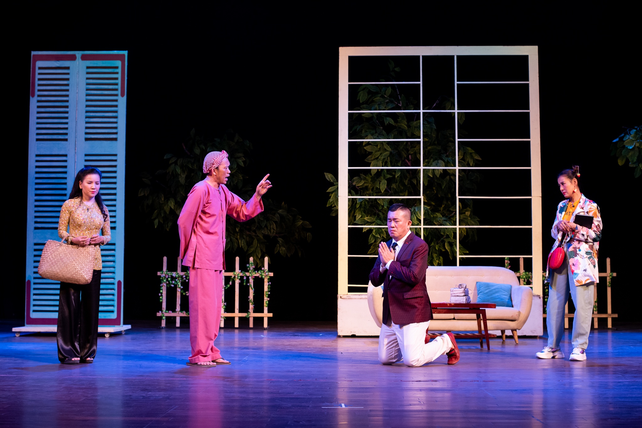 Hoai Linh,  Tran Thanh dien kich Tet anh 12