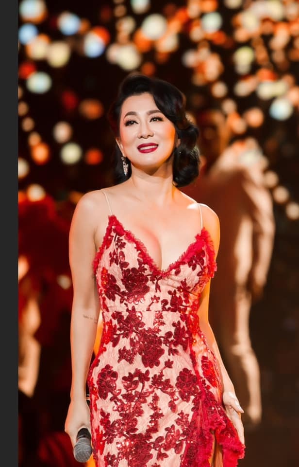 MC Ky Duyen va ban trai doanh anh 6