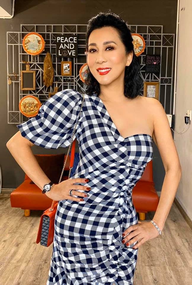 MC Ky Duyen va ban trai doanh anh 4