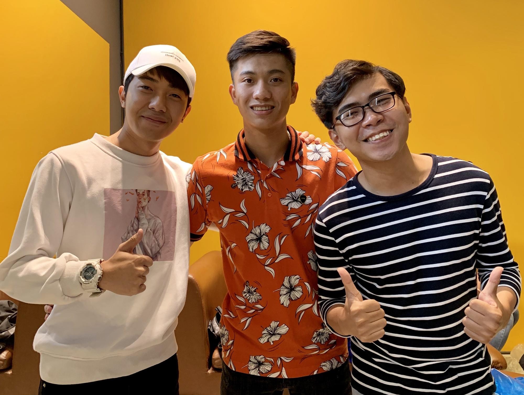 Minh Du hoi ngo Hong Duy,  Phan Van Duc anh 2