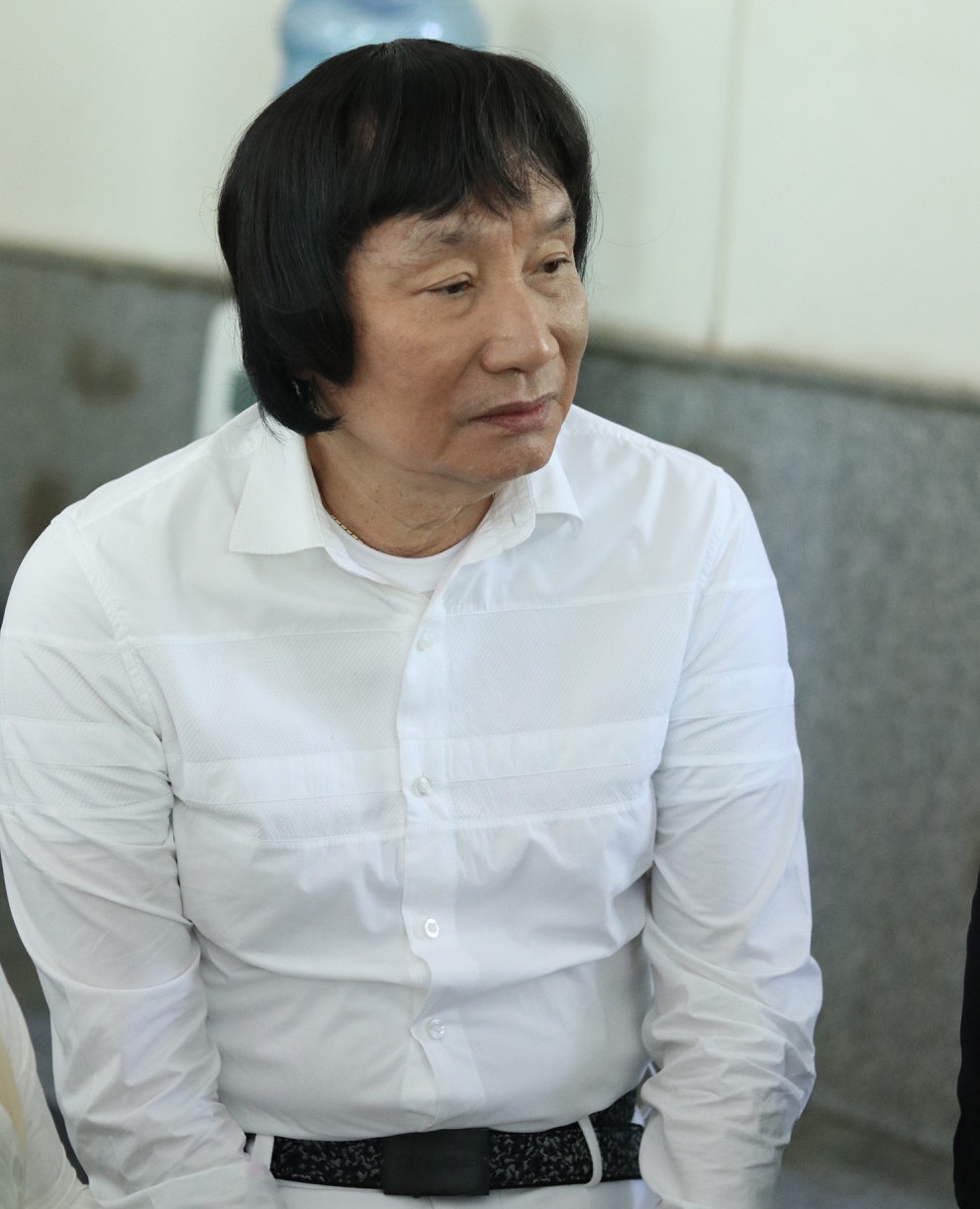 Thanh Loc den vieng nghe si Huynh Nga anh 1