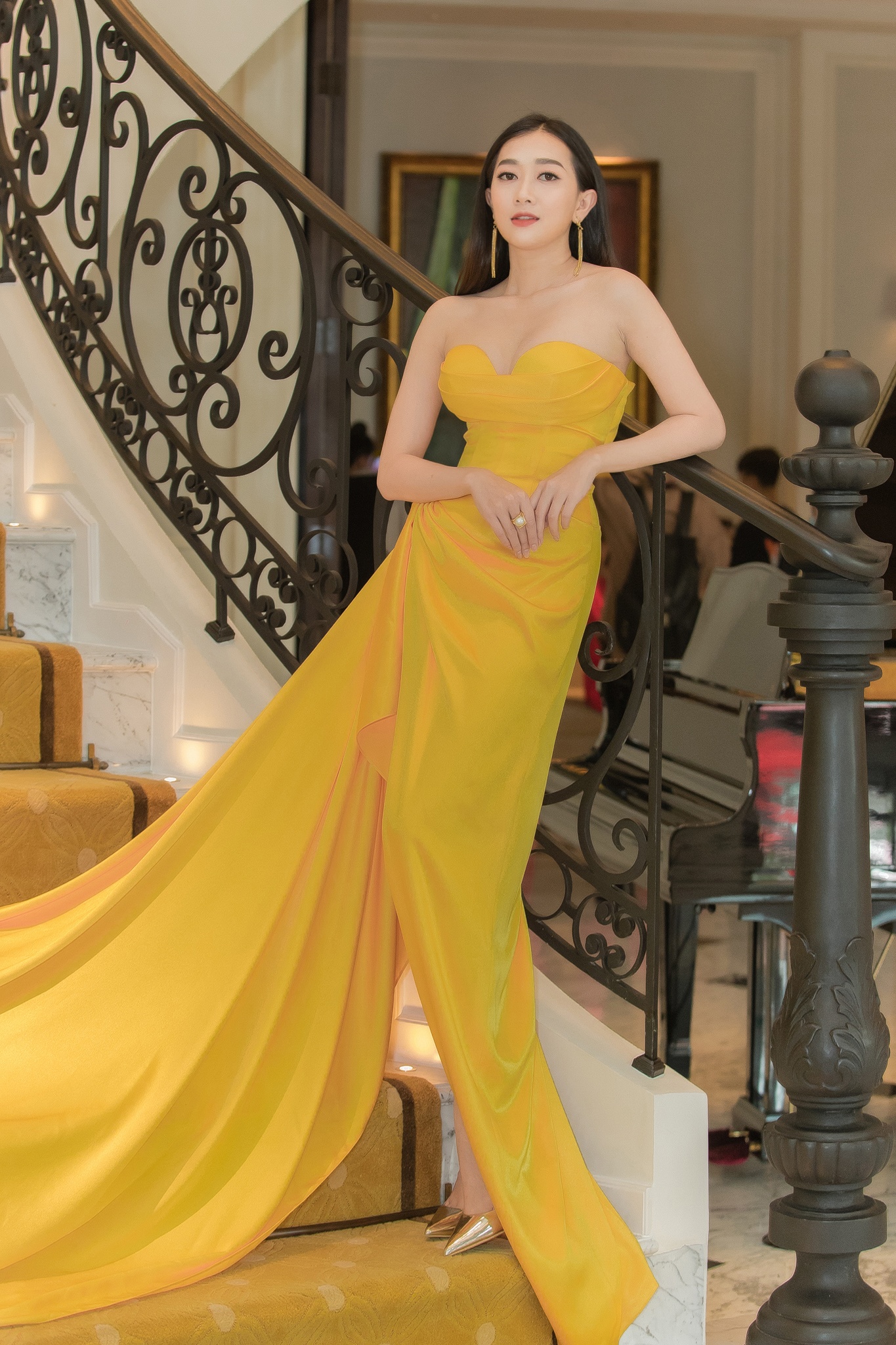 Phuong Lan tung ban banh bot loc anh 4