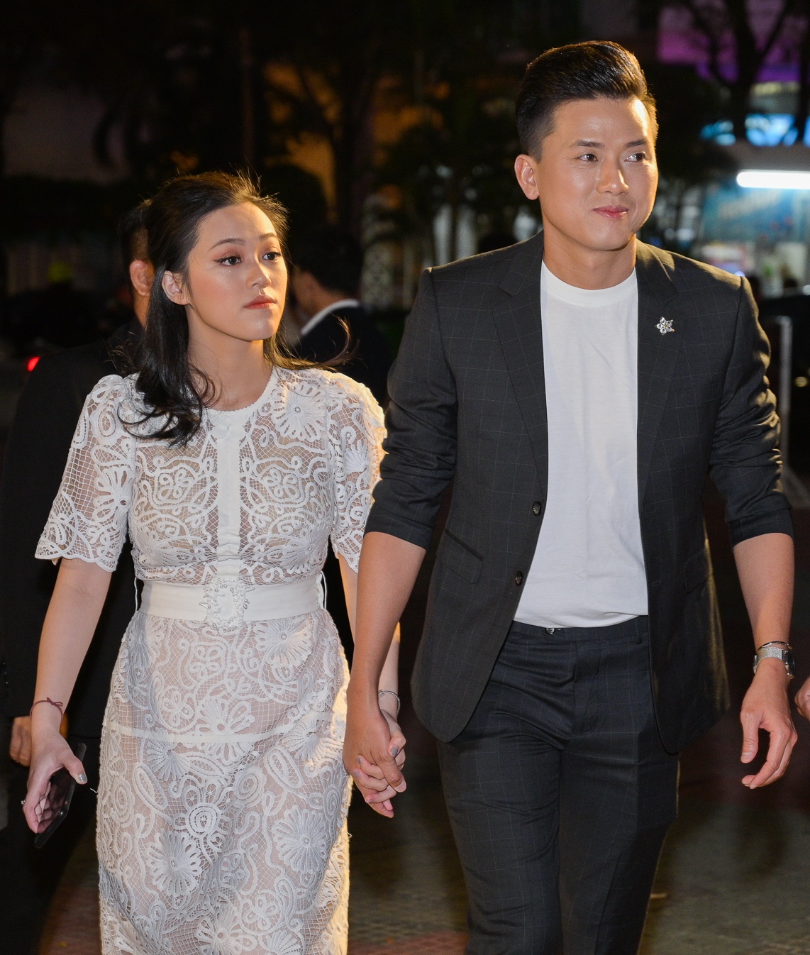 Quách Ngọc Tuyên bên vợ kém 10 tuổi ảnh 2 Quach Ngoc Tuyen ben vo kem 10 tuoi anh 2