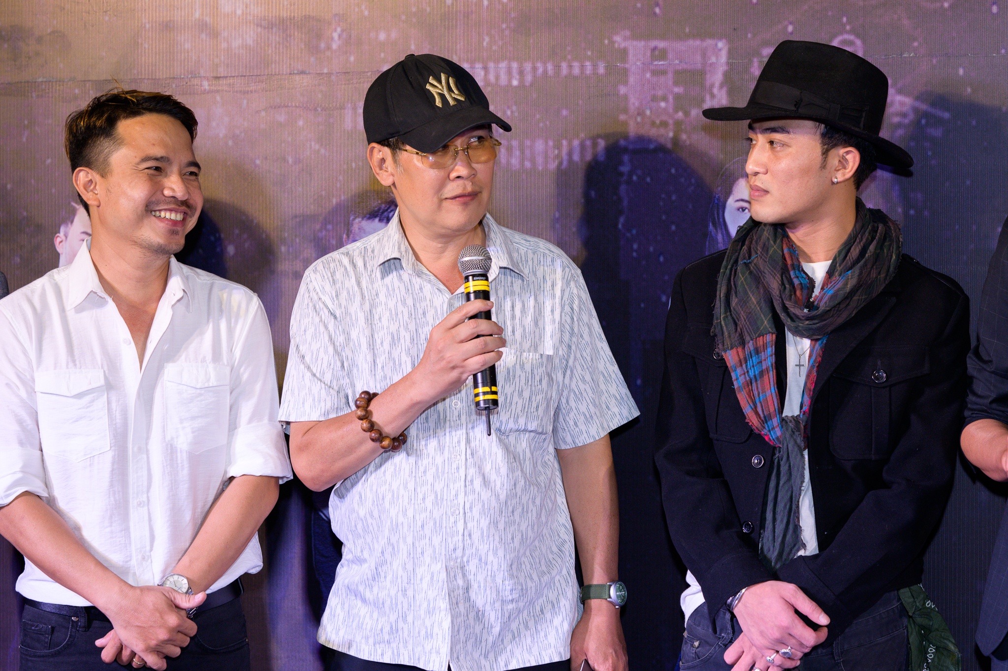 Quach Ngoc Tuyen ben vo kem 10 tuoi anh 7