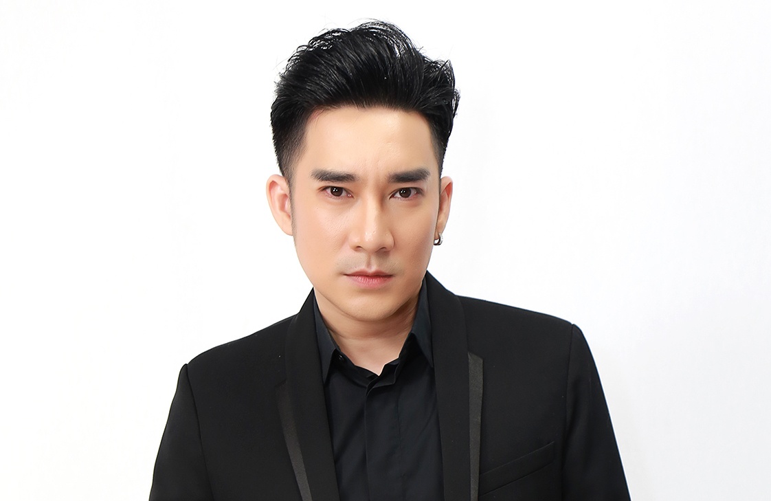 Ca si Quang Ha ke so huu biet thu, nha mat tien hinh anh