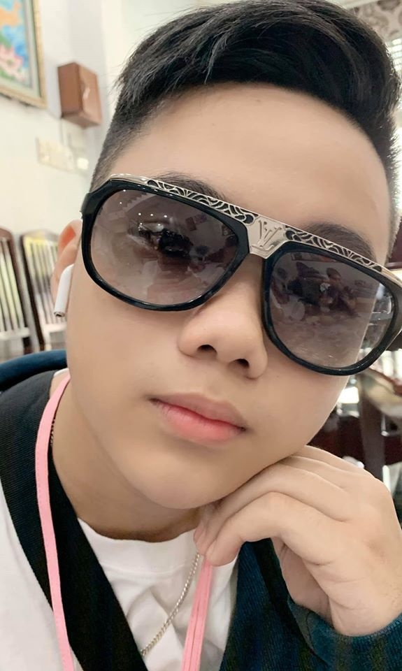 dien vien nhi Toi thay hoa vang tren co xanh anh 15