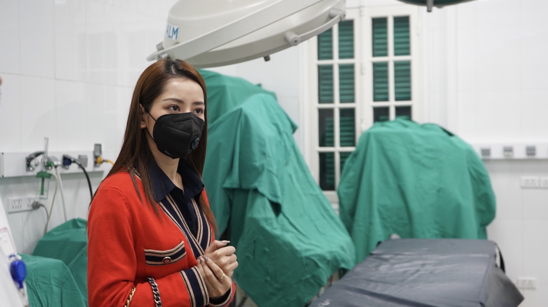 Chi Pu gop 1 ty dong chong Covid anh 2