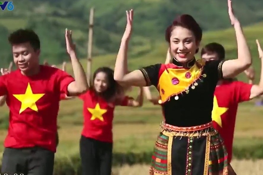 Ca khuc 'Viet Nam oi' co phien ban chong dich hinh anh