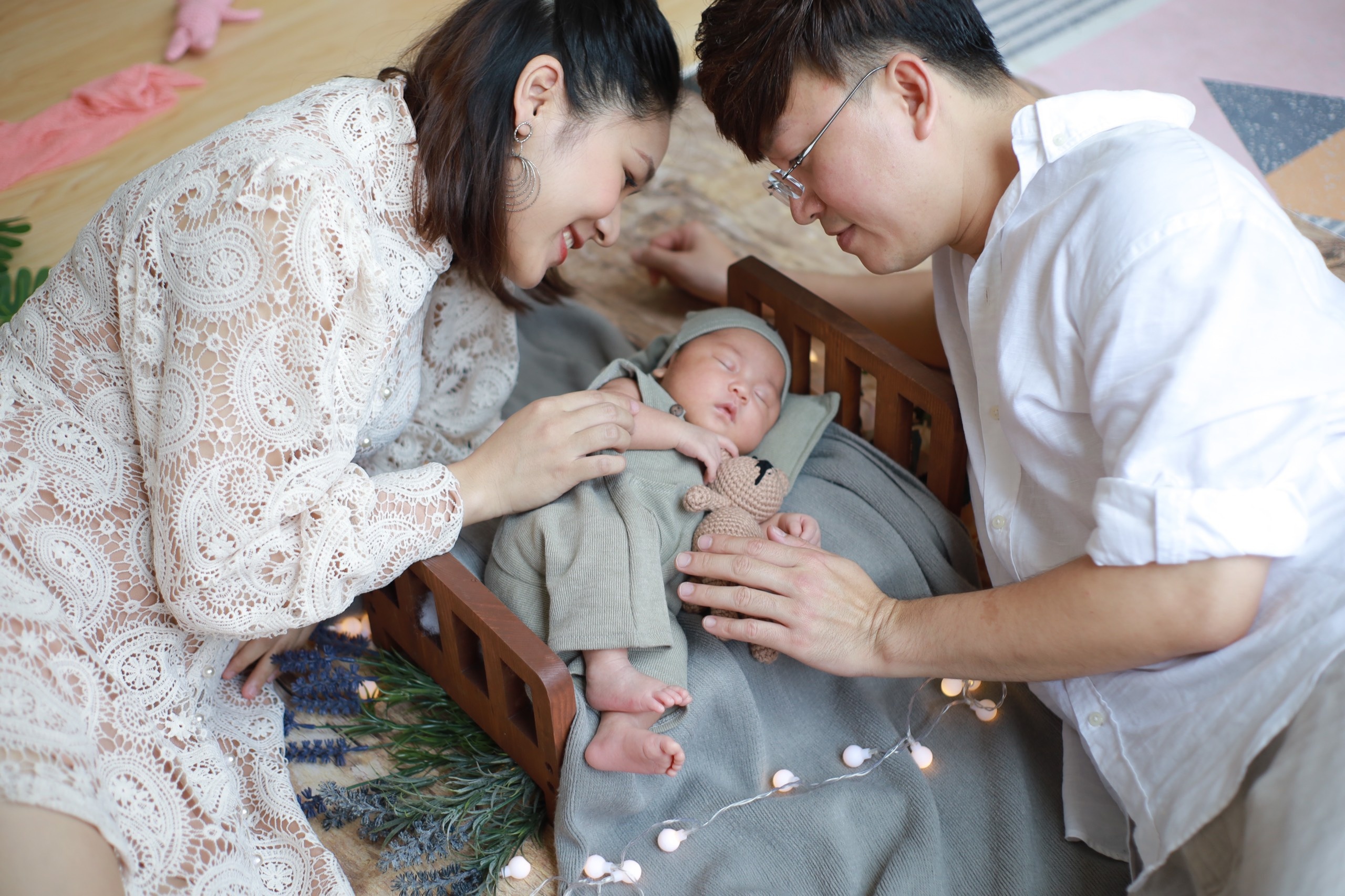 Sy Luan cong khai con gai anh 1