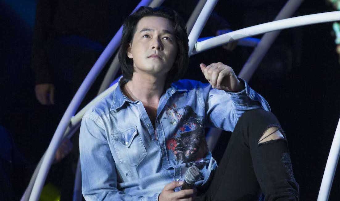Phi Nhung che giong hat cua Quach Ngoc Ngoan hinh anh