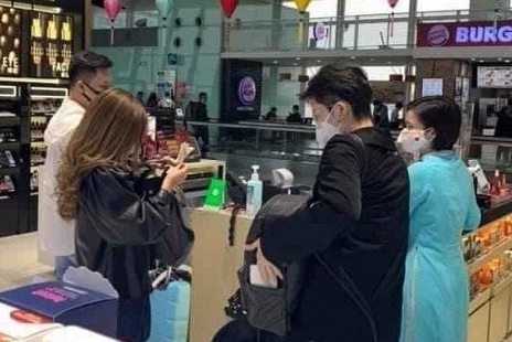 Hoang Thuy Linh hen ho anh 1