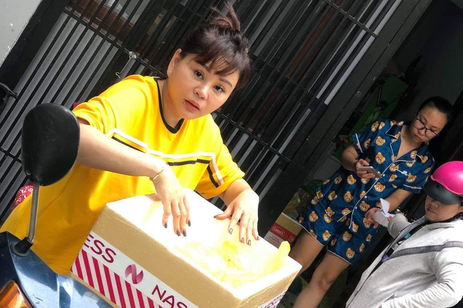 Cuoc song nhieu bien co cua cac nu dien vien hai Viet hinh anh