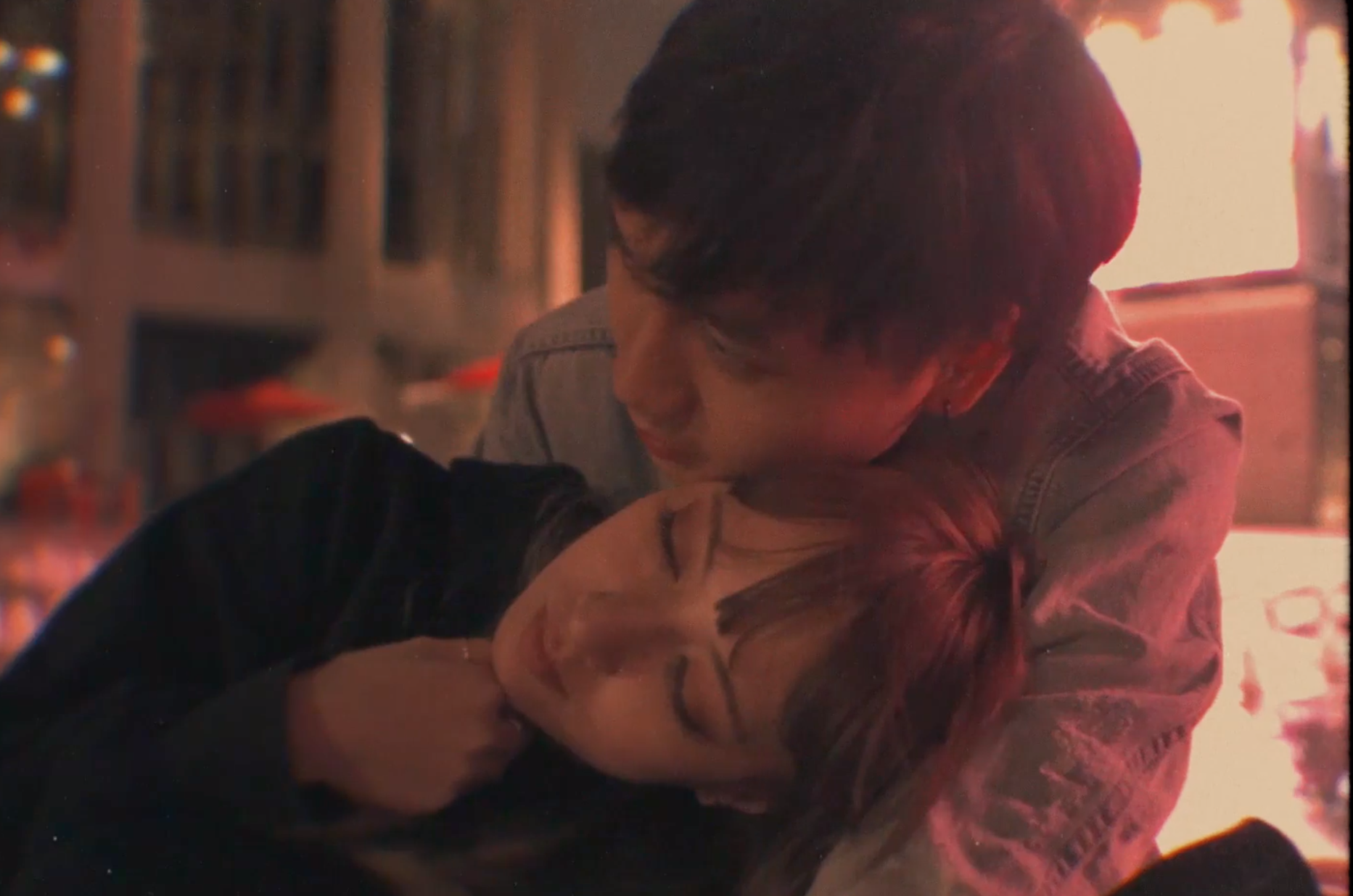 'Be' Xuan Nghi lan dau khoe ban trai 7 nam hinh anh