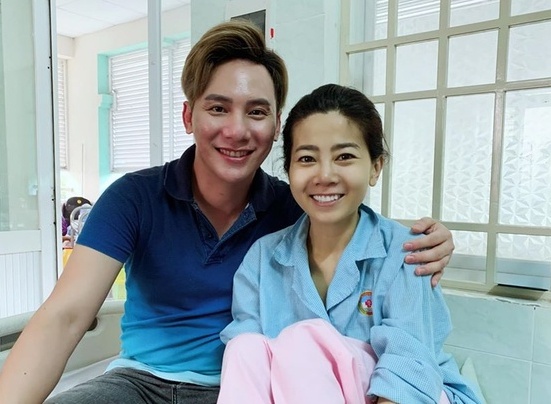 'Suc khoe Mai Phuong rat yeu, bi khang thuoc' hinh anh