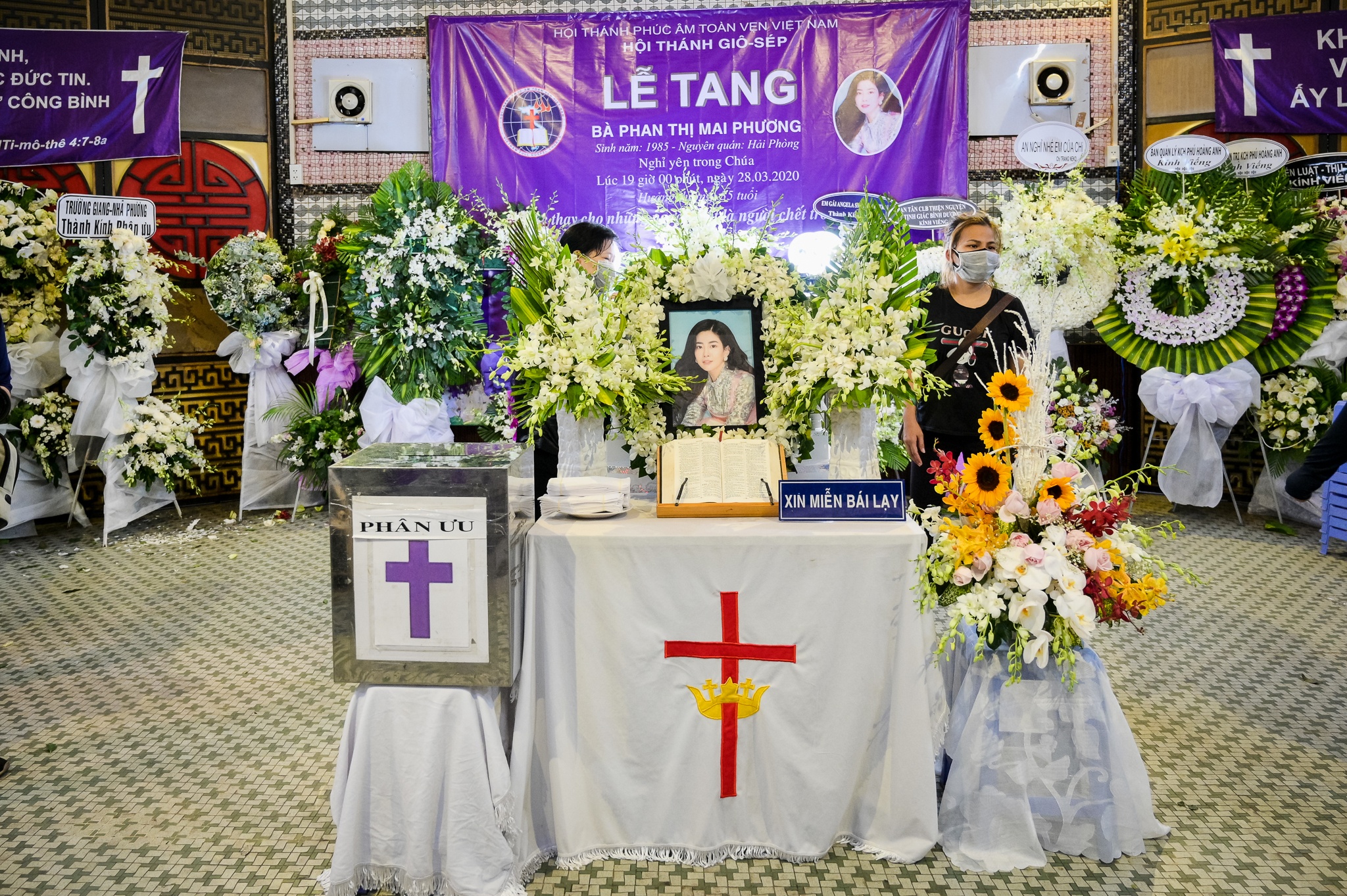 Mai Phuong qua doi anh 1