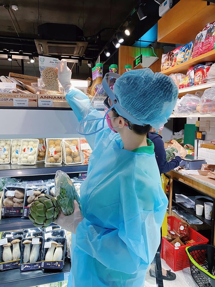 Angela Phương Trinh mặc đồ bảo hộ ảnh 2 Angela Phuong Trinh mac do bao ho anh 2