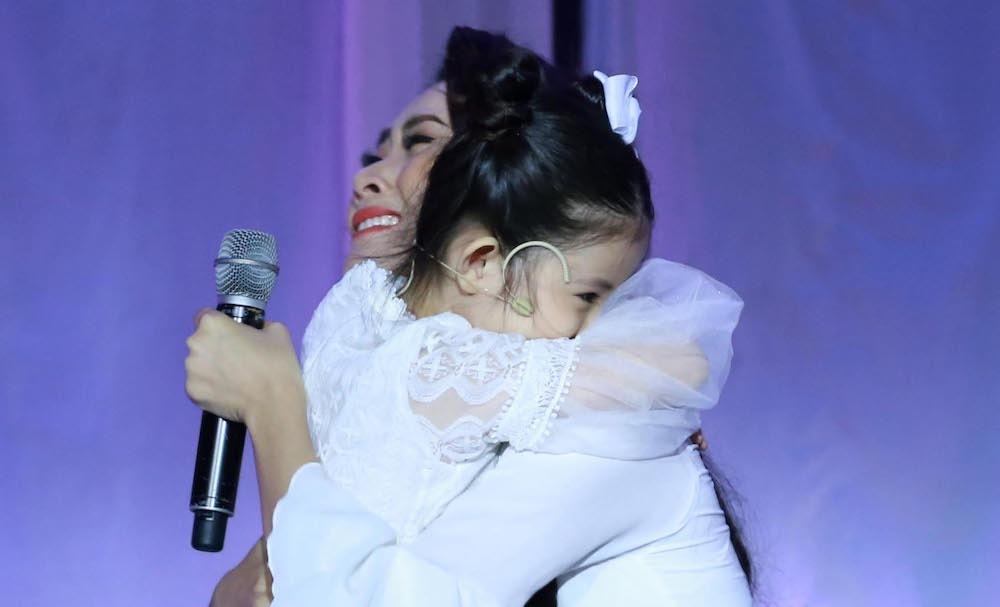 Thanh Hien xin loi con gai tren song truyen hinh hinh anh