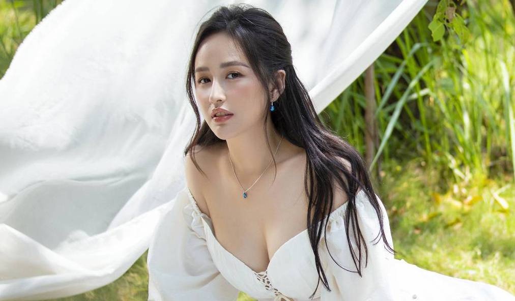 Mai Phuong Thuy: 'Toi mai an uong, yeu duong den thieu ngu' hinh anh