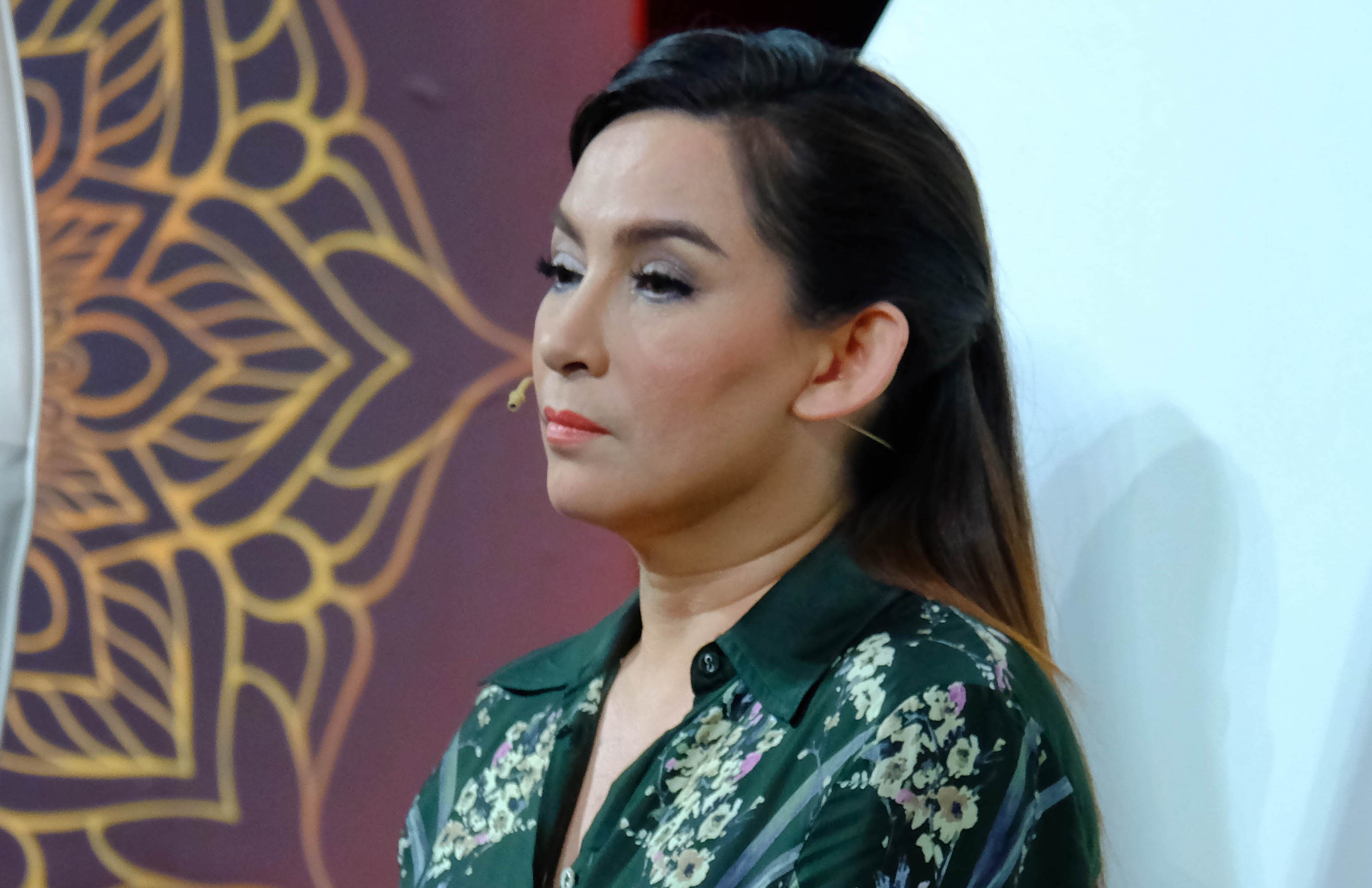 Phi Nhung nhac nho thi sinh vi mac ao dai khong tinh te hinh anh