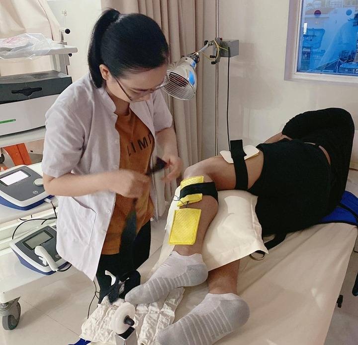 Chau Khai Phong bi nga,  te liet chan trai anh 2