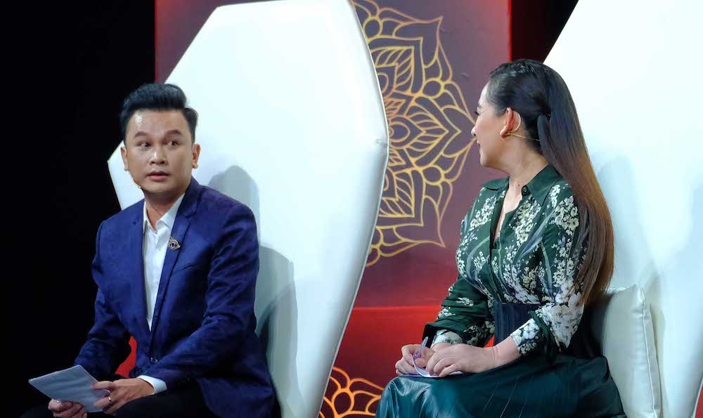 NSUT Huu Quoc tung khong thich cach hat cua Phi Nhung hinh anh