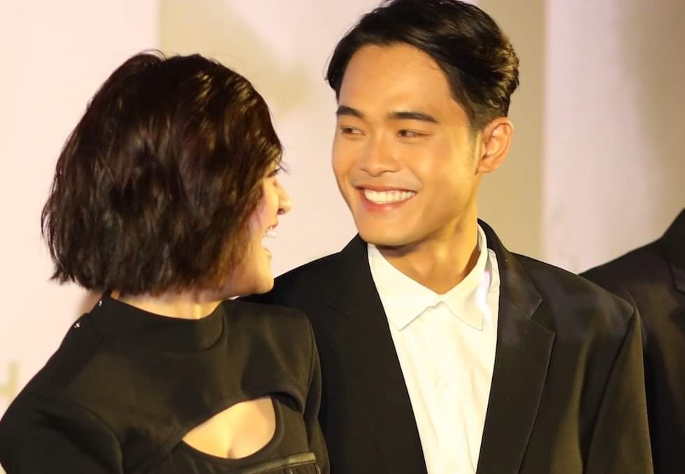 Nam dien vien 9X an 3 con ech song trong phim Viet hinh anh