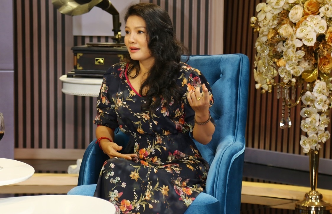 Kieu Trinh dong canh nong anh 1