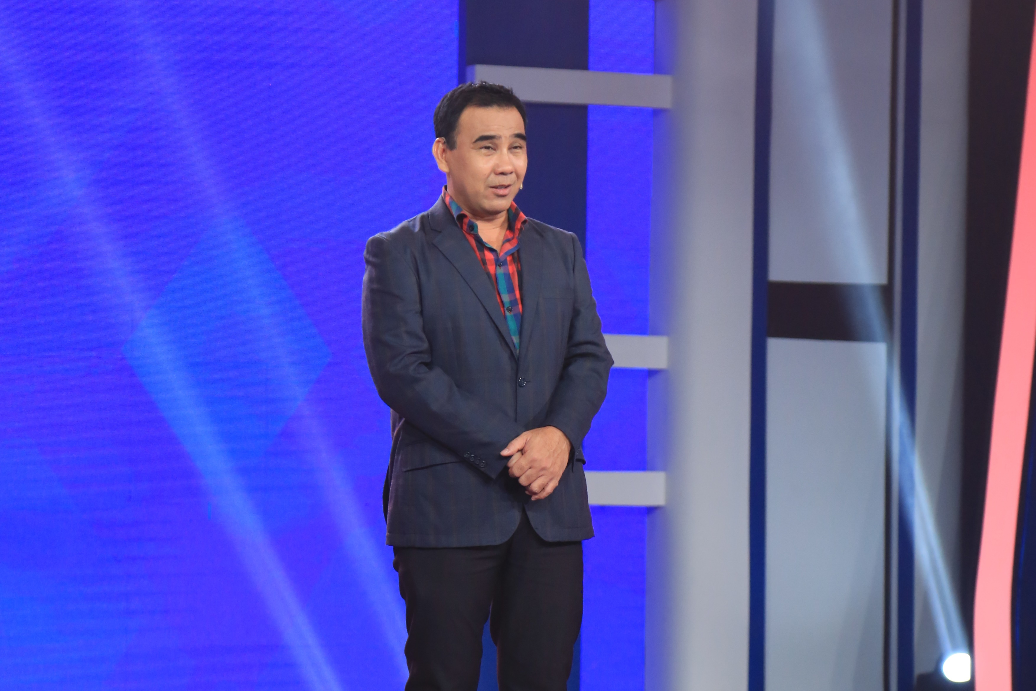 Quyen Linh xin loi Le Hoang anh 1