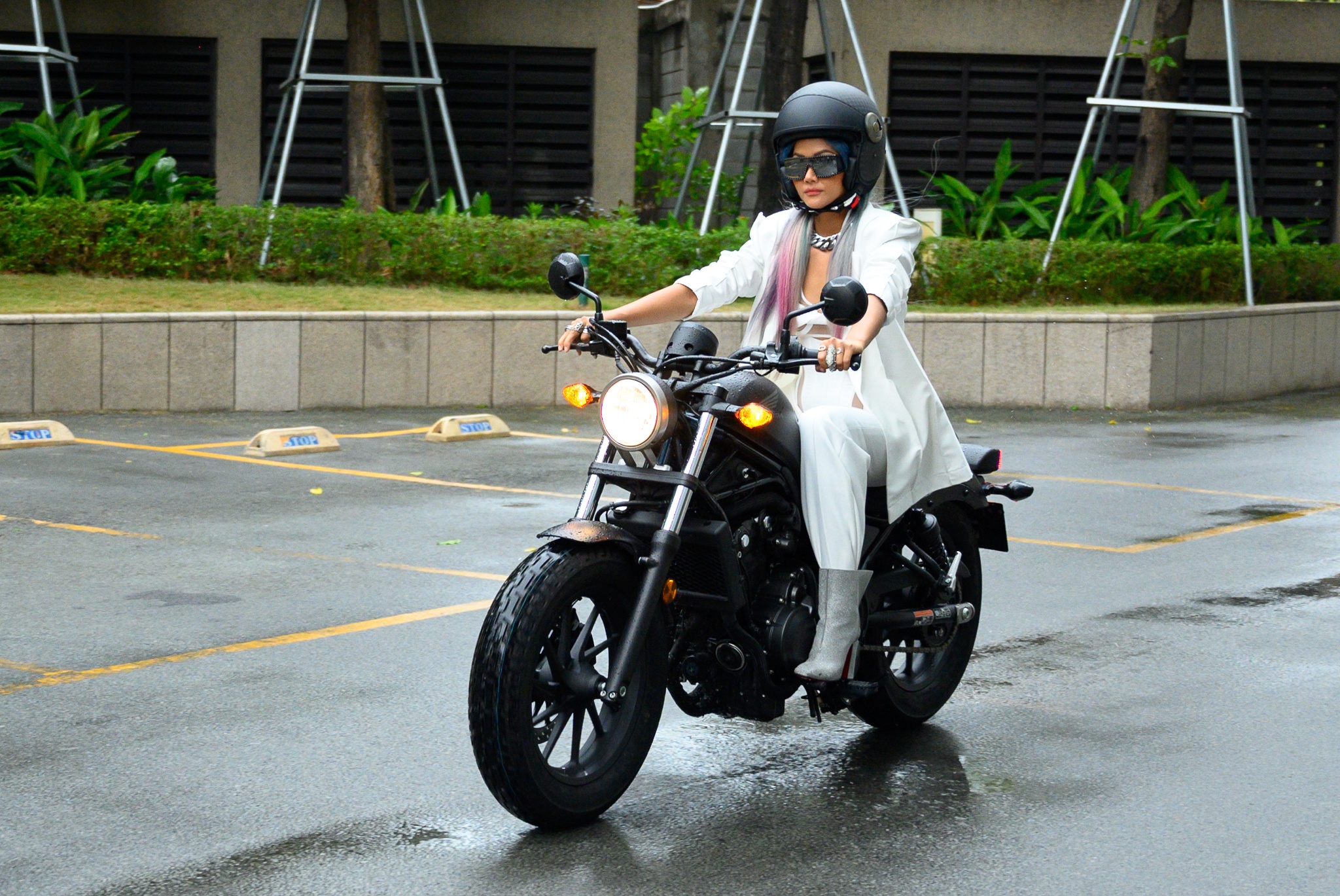 H'Hen lai mo to anh 1