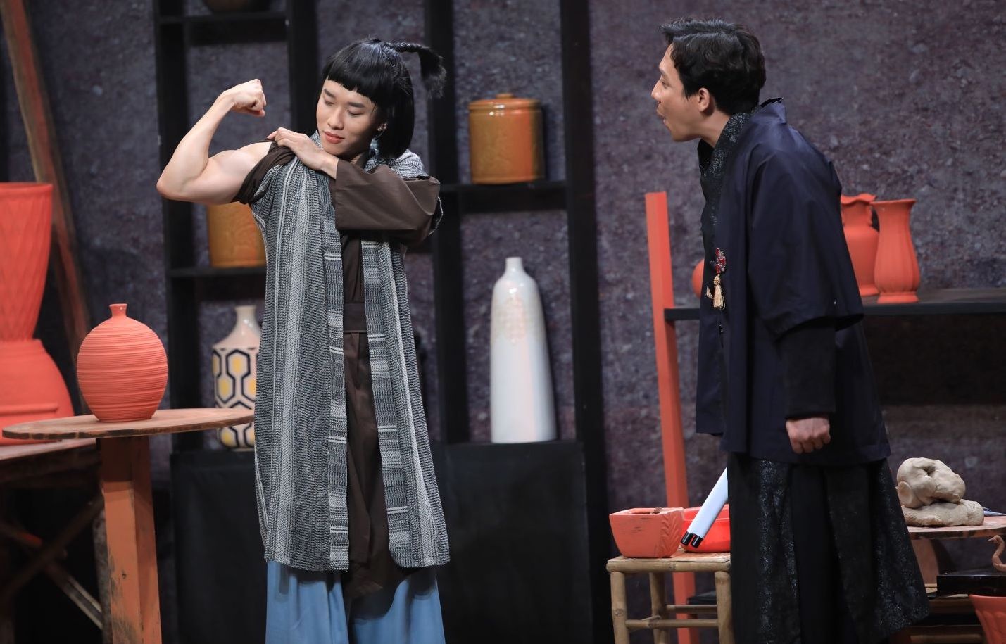 TiTi HKT boi roi o On gioi anh 3