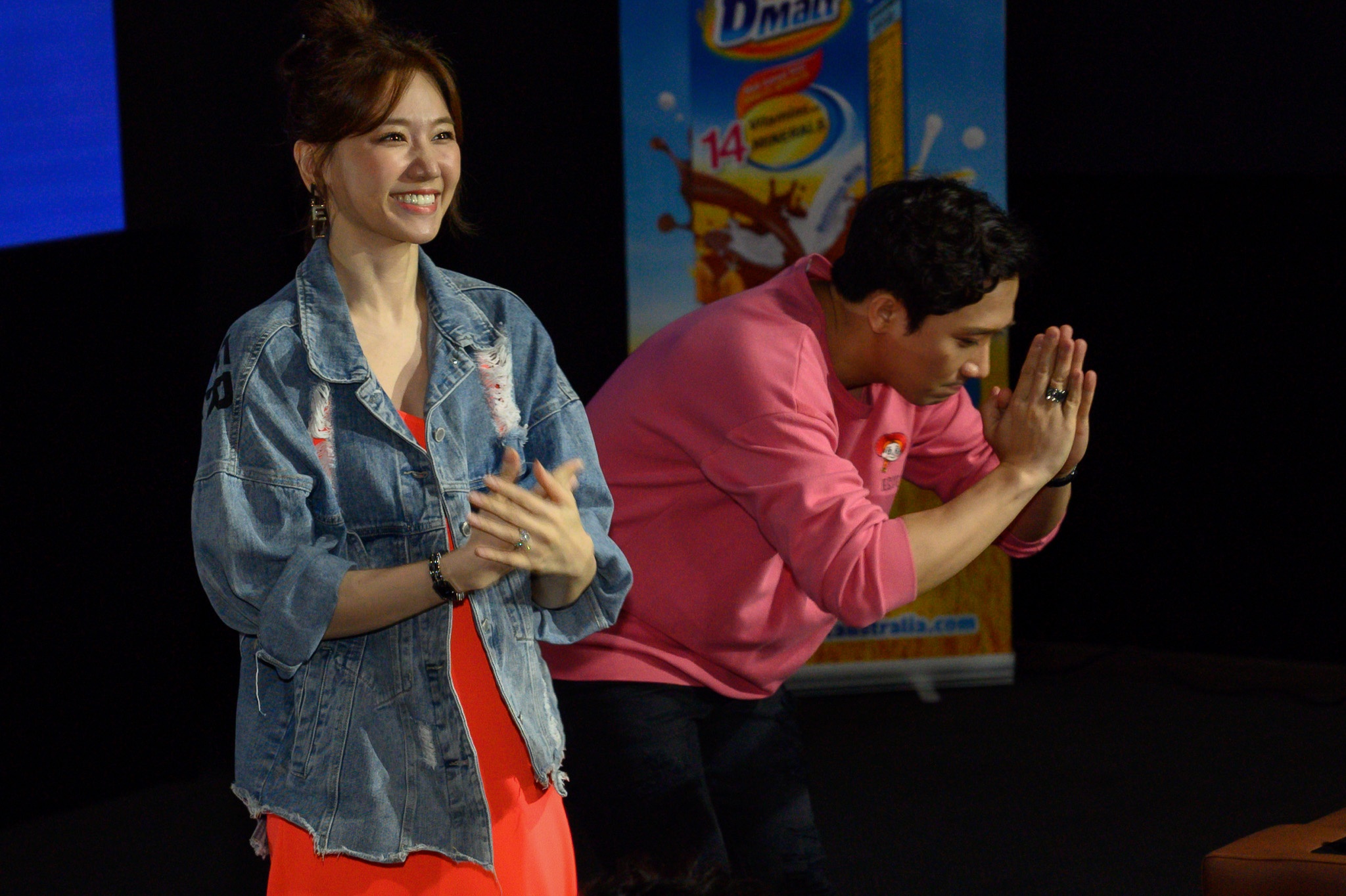 Tran Thanh lam giam khao Sieu tai nang nhi anh 6