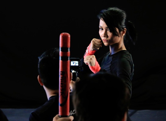 sao Viet bi thuong tren phim truong anh 6