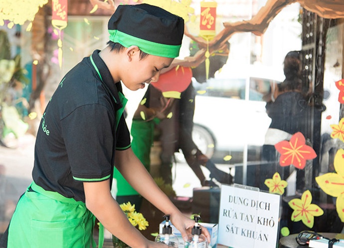 Ho Van Cuong: 'Em van rua chen, lam phuc vu ban' hinh anh