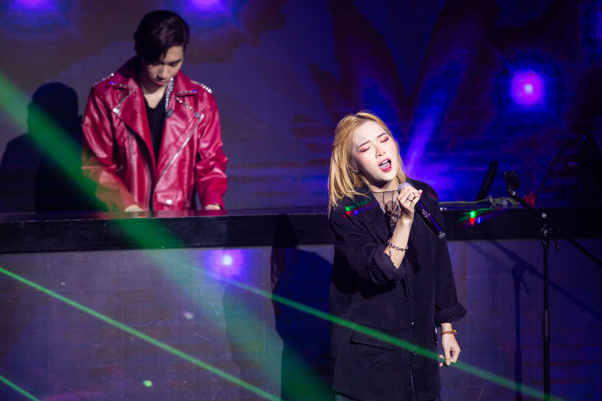 K-ICM khoc trong dem nhac anh 10